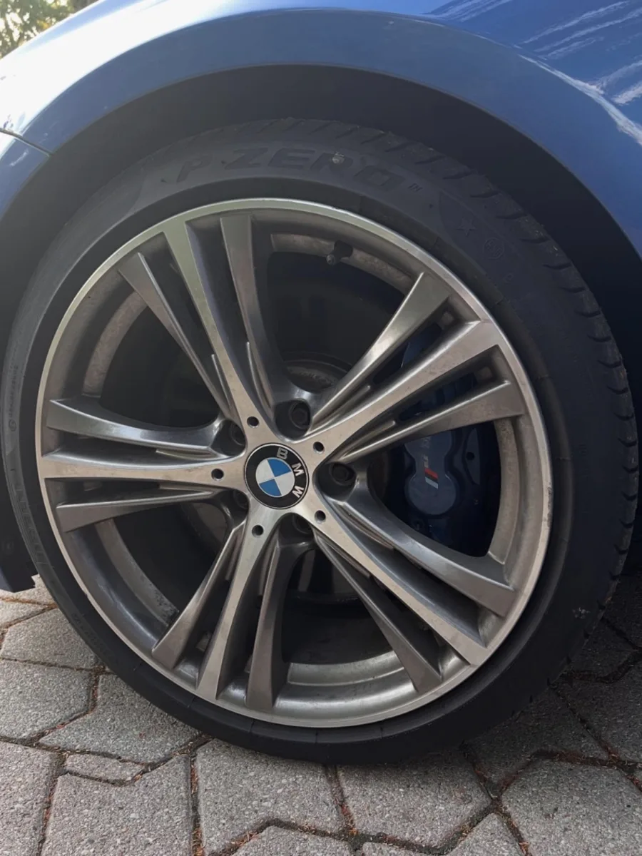 BMW 3 Series · Wheel & tire before detailing